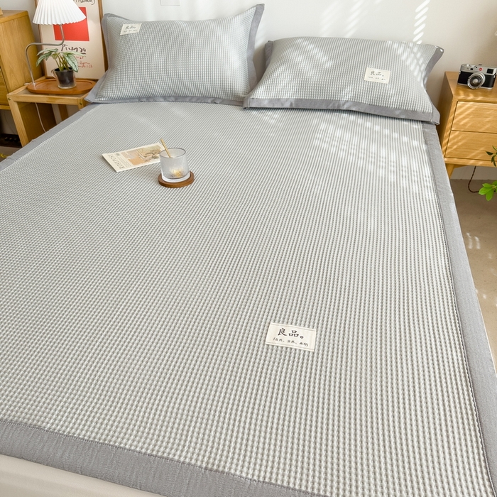 91家纺网 家纺一手货源 找家纺 丝羽坊 2025新款PE凉感450克A类华夫格冰豆豆软凉席-平铺款 华夫格-灰