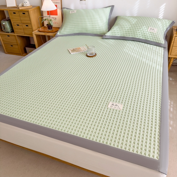 91家纺网 家纺一手货源 找家纺 丝羽坊 2025新款PE凉感450克A类华夫格冰豆豆软凉席-平铺款 冰豆豆-绿
