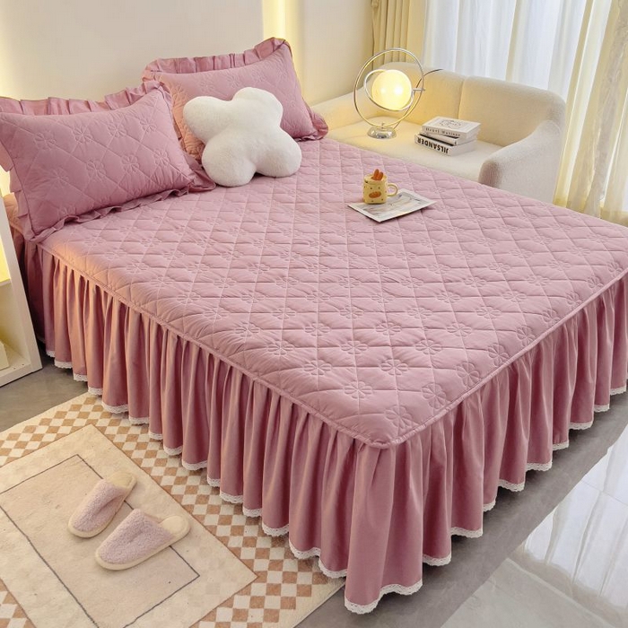 91家纺网 家纺一手货源 找家纺 情煊家纺 2024新款全棉亲肤夹棉纯色床裙 豆沙