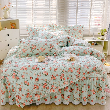 91家纺网 家纺一手货源 找家纺 恋尚 2025新款蜜桃棉印花夹棉床笠式床裙四件套 娴雅