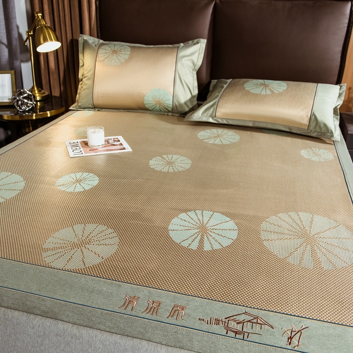 91家纺网 家纺一手货源 找家纺 全季家居 2024新款加厚加密宽边刺绣提花冰藤凉席 扇叶-娇黄（床席款）