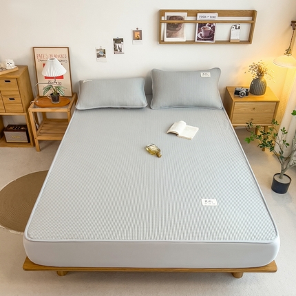 91家纺网 家纺一手货源 找家纺 （总）丝羽坊 2025新款PE凉感450克A类华夫格冰豆豆软凉席-床笠款