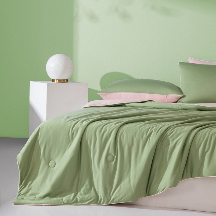 91家纺网 家纺一手货源 找家纺 吾诺家居 2024新款针织棉双拼色大豆夏被 豆绿-浅粉