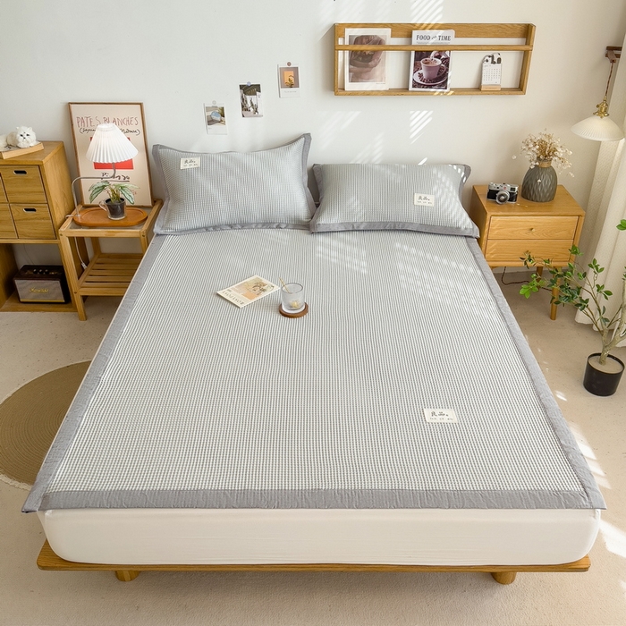 91家纺网 家纺一手货源 找家纺 丝羽坊 2025新款PE凉感450克A类华夫格冰豆豆软凉席-平铺款 华夫格-灰