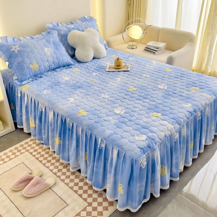 91家纺网 家纺一手货源 找家纺 情煊家纺 2024新款全棉亲肤夹棉印花床裙 7星空