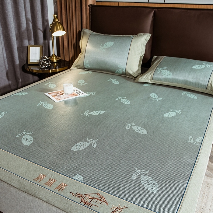 91家纺网 家纺一手货源 找家纺 全季家居 2024新款加厚加密宽边刺绣提花冰藤凉席 秋叶-水绿（床席款）