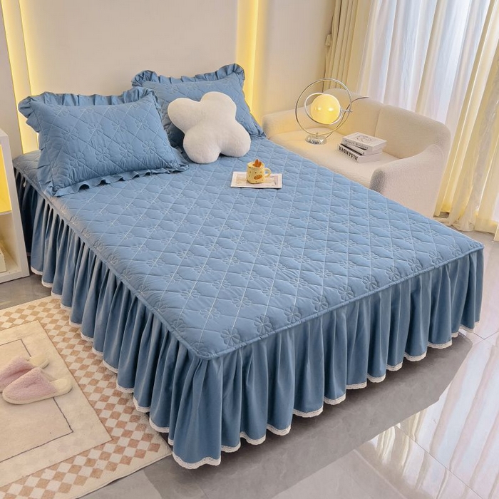 91家纺网 家纺一手货源 找家纺 情煊家纺 2024新款全棉亲肤夹棉纯色床裙 灰蓝