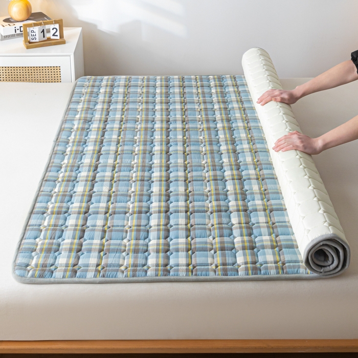 91家纺网 家纺一手货源 找家纺 鑫钰 2024水洗棉床护垫-简格 简格-简希蓝