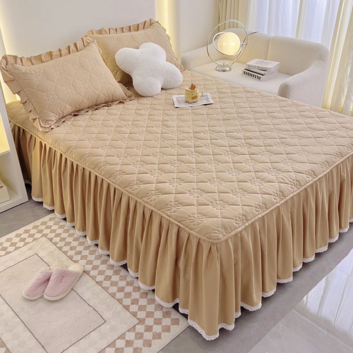 91家纺网 家纺一手货源 找家纺 情煊家纺 2024新款全棉亲肤夹棉纯色床裙 浅驼