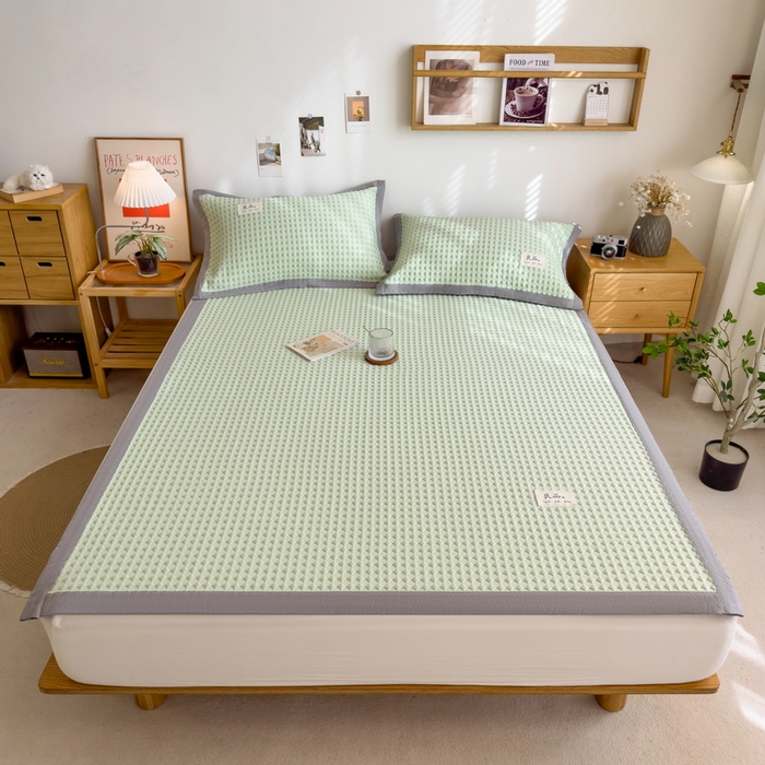 91家纺网 家纺一手货源 找家纺 丝羽坊 2025新款PE凉感450克A类华夫格冰豆豆软凉席-平铺款 冰豆豆-绿