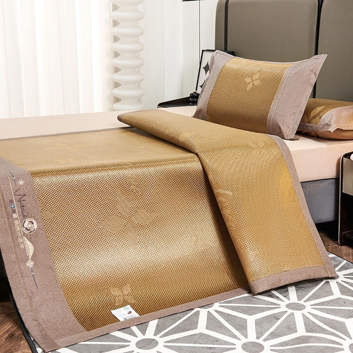 91家纺网 家纺一手货源 找家纺 青雅席业 2025年新款春夏3D复合冰藤养生席 四叶草-咖