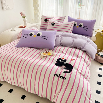 眷恋家纺 2024新款多巴胺水洗棉毛巾绣四件套 猫咪-树莓粉