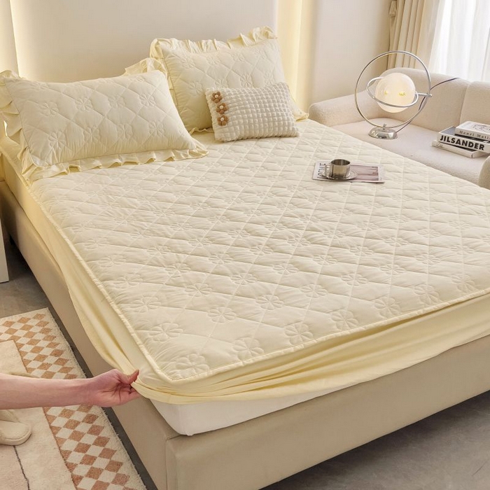 91家纺网 家纺一手货源 找家纺 情煊家纺 2024新款全棉亲肤夹棉纯色床笠 奶白