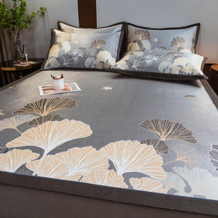 91家纺网 家纺一手货源 找家纺 全季家居 2024新款900D高精密三色纬提花冰丝凉席 落叶情深（床席款）