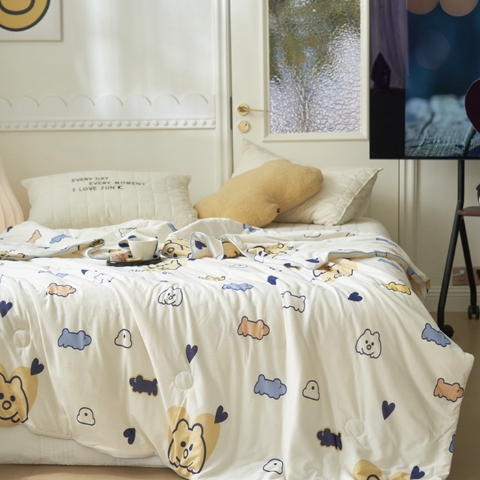 91家纺网 家纺一手货源 找家纺 米菲 A类生态锦棉牛奶针织棉大豆夏被（四季款） 多般安狗