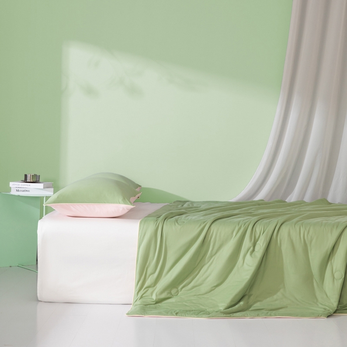 91家纺网 家纺一手货源 找家纺 吾诺家居 2024新款针织棉双拼色大豆夏被 豆绿-浅粉