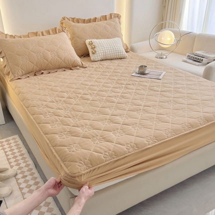情煊家纺 2024新款全棉亲肤夹棉纯色床笠 浅驼