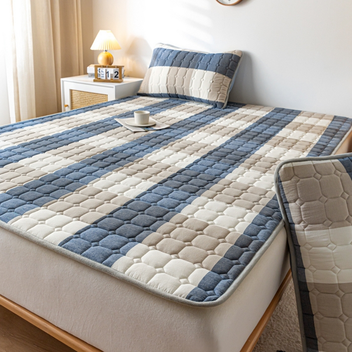 91家纺网 家纺一手货源 找家纺 鑫钰 2024水洗棉床护垫-简格 简格-蓝大格