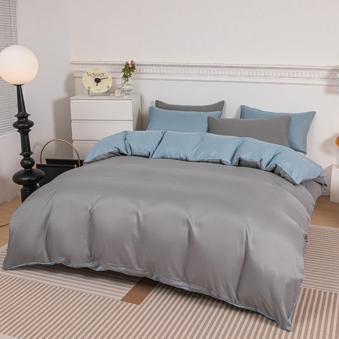 91家纺网 家纺一手货源 找家纺 莎臣豹 2025新款水洗棉磨毛纯色双拼简约风撞色四件套 浅灰爱上雾霾蓝