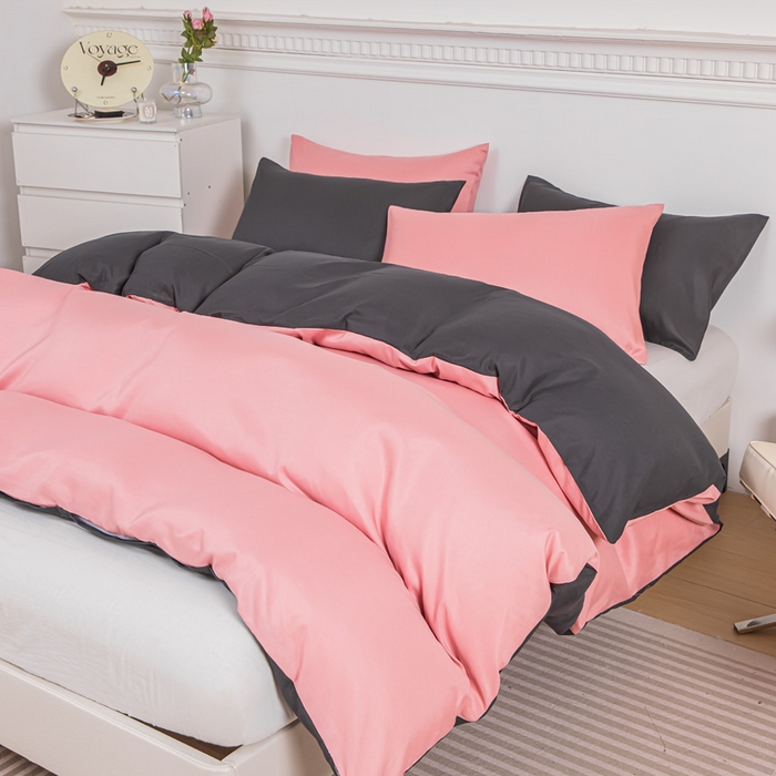 91家纺网 家纺一手货源 找家纺 莎臣豹 2025新款水洗棉磨毛纯色双拼简约风撞色四件套 甜豆沙爱上高雅灰