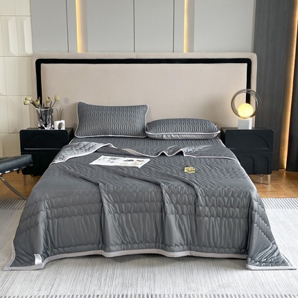 91家纺网 家纺一手货源 找家纺 （总）福来临 2025新款纯色凉感丝夏被芯夏凉被子