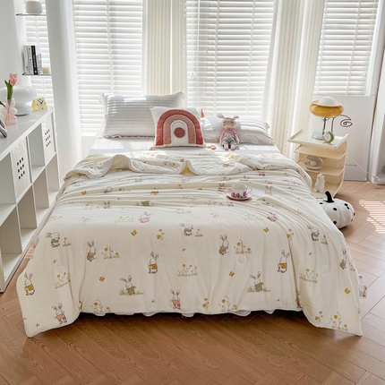 91家纺网 家纺一手货源 找家纺 八方汇 204新款A类母婴级针织夏被  兔多多