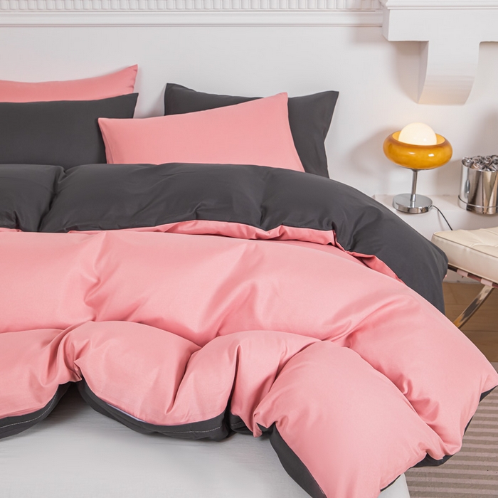 91家纺网 家纺一手货源 找家纺 莎臣豹 2025新款水洗棉磨毛纯色双拼简约风撞色四件套 甜豆沙爱上高雅灰