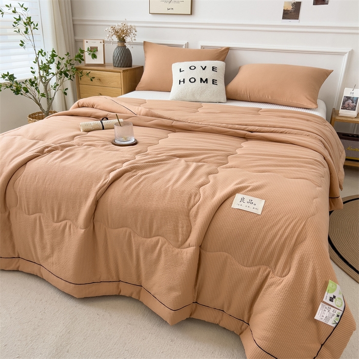 91家纺网 家纺一手货源 找家纺 丝幔家纺 2025新款A类泡泡纱镶边款夏被 卡其