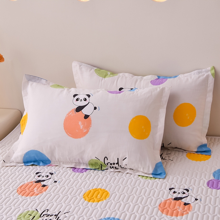 91家纺网 家纺一手货源 找家纺 床笠人家 2025新款全棉夹棉防水床垫 波点熊猫