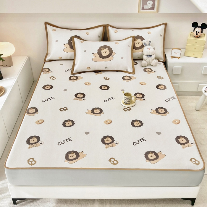 91家纺网 家纺一手货源 找家纺 全季家居 2024新款5A抗菌小清新数码印花冰藤席 小狮子（床笠款）