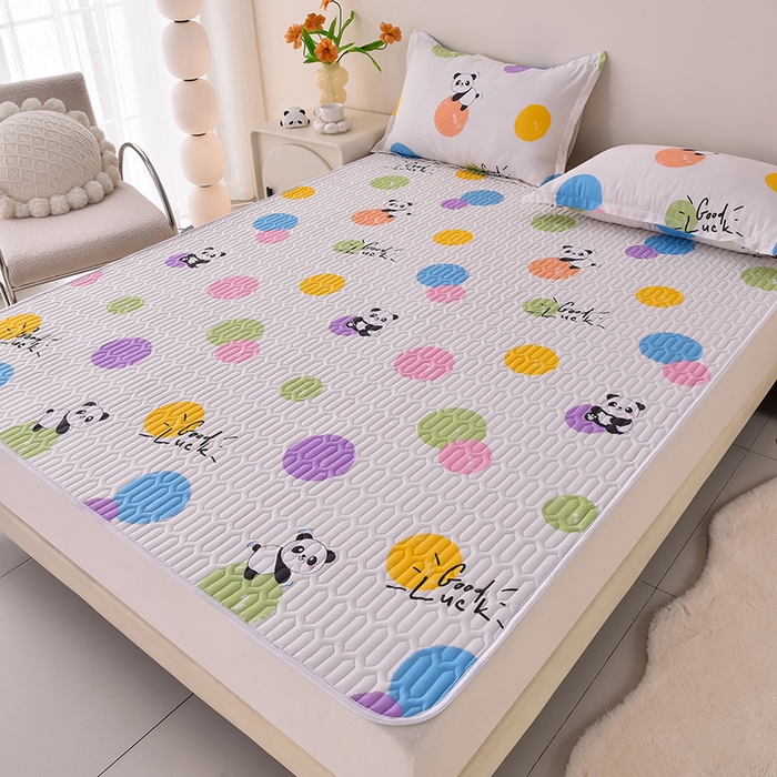 91家纺网 家纺一手货源 找家纺 床笠人家 2025新款全棉夹棉防水床垫 波点熊猫