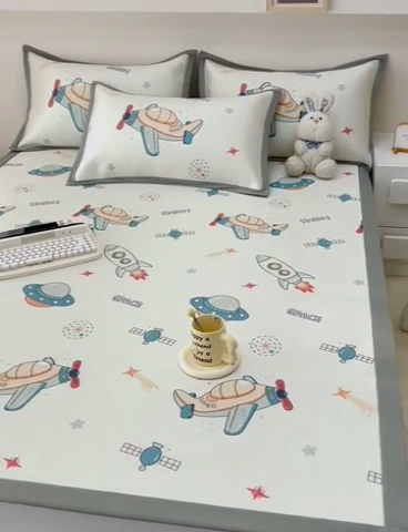 91家纺网 家纺一手货源 找家纺 全季家居 2024新款5A抗菌小清新数码印花冰藤席 宇宙飞船（床席款）