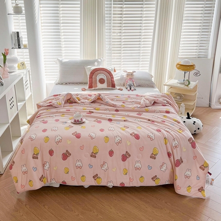 91家纺网 家纺一手货源 找家纺 八方汇 204新款A类母婴级针织夏被  一颗草莓