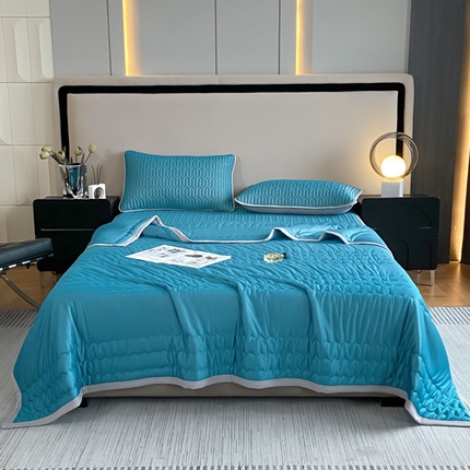 91家纺网 家纺一手货源 找家纺 福来临 2025新款纯色凉感丝夏被芯夏凉被子 典雅蓝