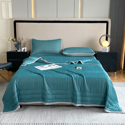 91家纺网 家纺一手货源 找家纺 福来临 2025新款纯色凉感丝夏被芯夏凉被子 墨绿色