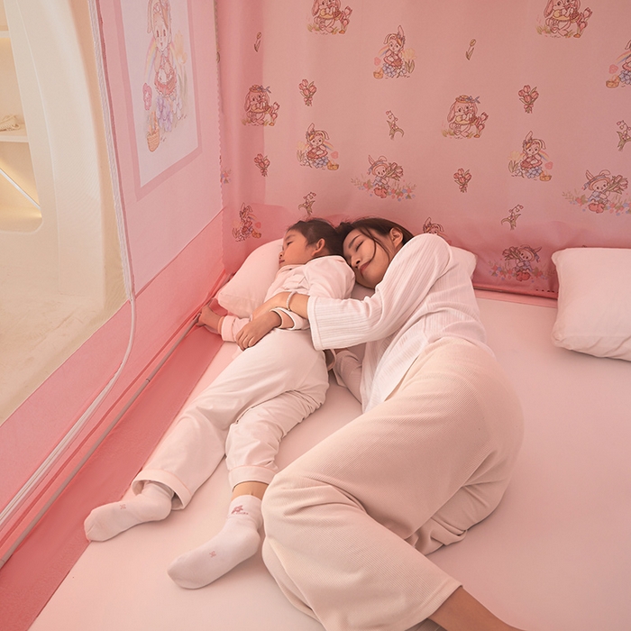 91家纺网 家纺一手货源 找家纺 迪凡保罗 2025新款城堡遮光防摔坐床蚊帐 花园小兔