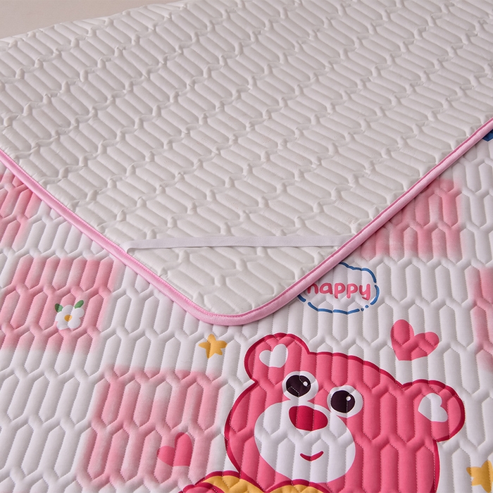 91家纺网 家纺一手货源 找家纺 床笠人家 2025新款全棉夹棉防水床垫 可爱熊