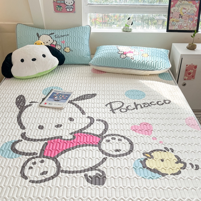 91家纺网 家纺一手货源 找家纺 金爱家 2024新款乳胶凉席-库洛米系列 波点帕哈狗