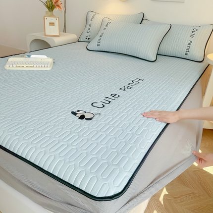 91家纺网 家纺一手货源 找家纺 （总）多乐家纺 2024新款居家风肌理纹凉感丝绣花乳胶席-床笠款