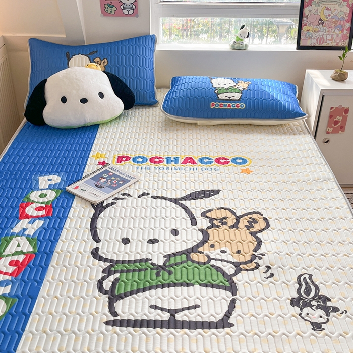 91家纺网 家纺一手货源 找家纺 金爱家 2024新款乳胶凉席-库洛米系列 蓝色点点帕哈狗