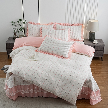 91家纺网 家纺一手货源 找家纺 （总）浩浩家纺 2024新款软糯印花泡泡棉蕾丝床盖四件套 被套款