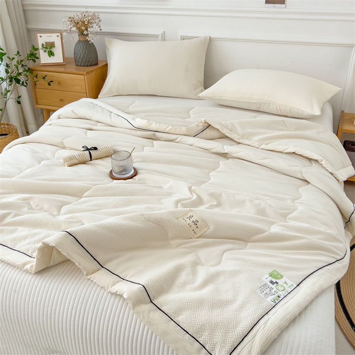 91家纺网 家纺一手货源 找家纺 丝幔家纺 2025新款A类泡泡纱镶边款夏被 珍珠白