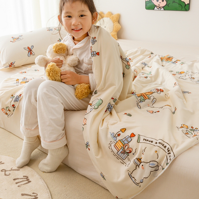 91家纺网 家纺一手货源 找家纺 寐眠 寐眠 2024新款针织棉大豆夏被【儿童图】 小兔乐园