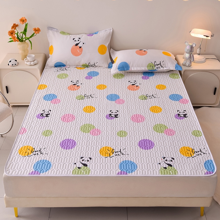 91家纺网 家纺一手货源 找家纺 床笠人家 2025新款全棉夹棉防水床垫 波点熊猫