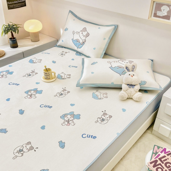 91家纺网 家纺一手货源 找家纺 全季家居 2024新款5A抗菌小清新数码印花冰藤席 贪吃小猫（床笠款）