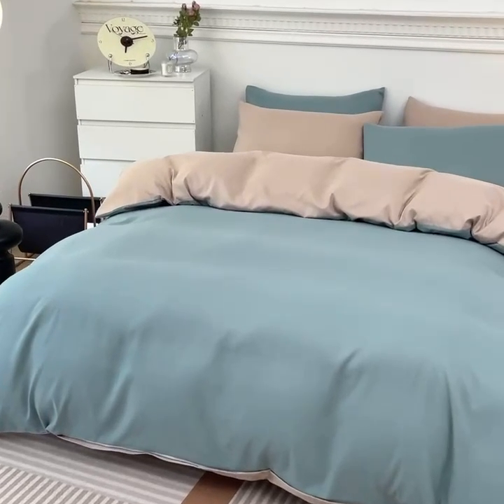 91家纺网 家纺一手货源 找家纺 莎臣豹 2025新款水洗棉磨毛纯色双拼简约风撞色四件套 豆绿爱上卡其