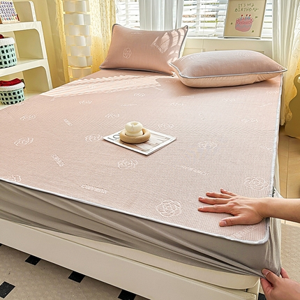 91家纺网 家纺一手货源 找家纺 其奥家纺 2025新款床笠款冰豆豆凉感凉席三件套 玫瑰咖