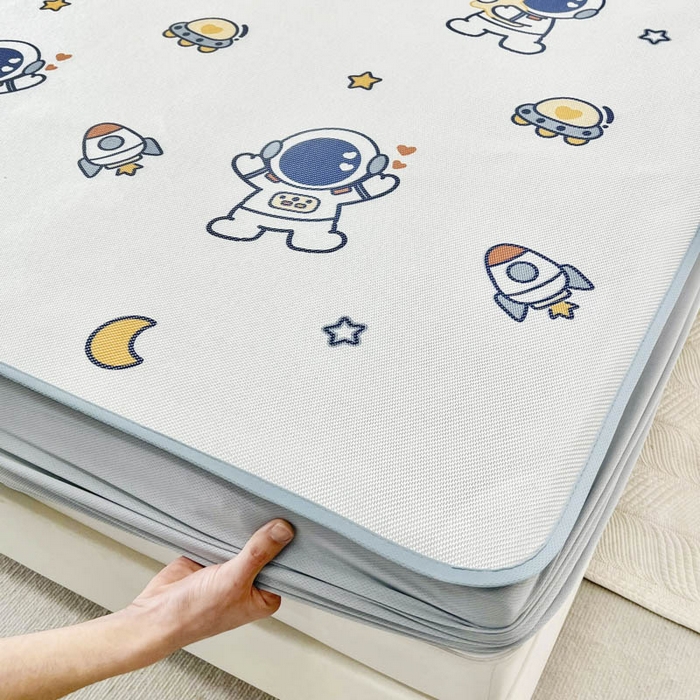 91家纺网 家纺一手货源 找家纺 全季家居 2024新款5A抗菌小清新数码印花冰藤席 星空世界（床笠款）