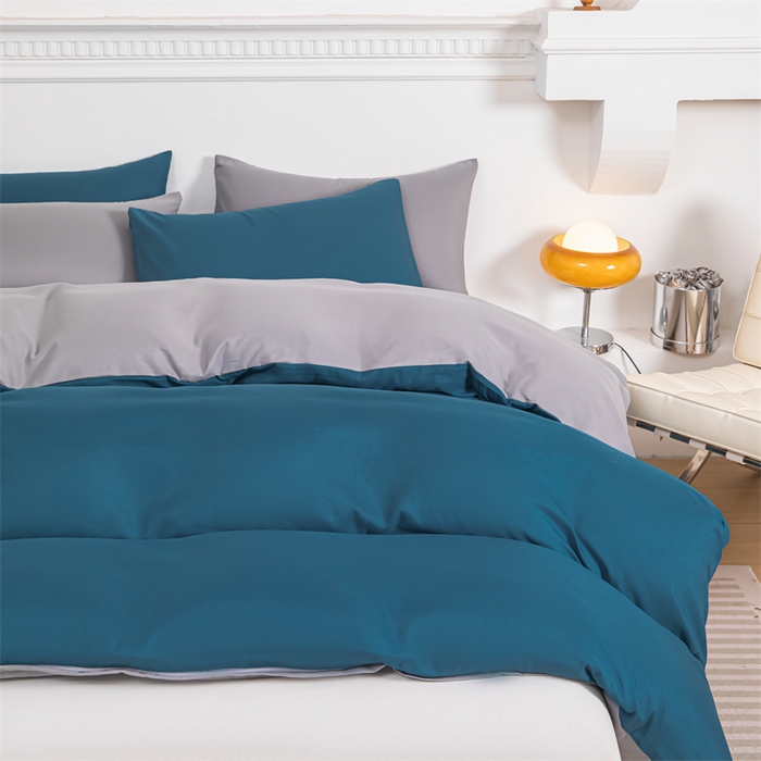 91家纺网 家纺一手货源 找家纺 莎臣豹 2025新款水洗棉磨毛纯色双拼简约风撞色四件套 宝蓝爱上浅灰