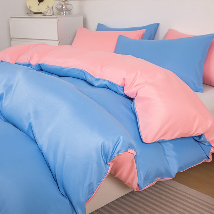 91家纺网 家纺一手货源 找家纺 莎臣豹 2025新款水洗棉磨毛纯色双拼简约风撞色四件套 天空蓝爱上公主粉